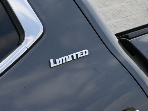 Used 2024 Toyota Tundra Limited image 35