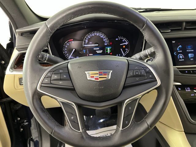 Used 2017 Cadillac XT5 Luxury FWD image 17