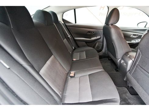 Used 2024 Nissan Sentra SV FWD image 10