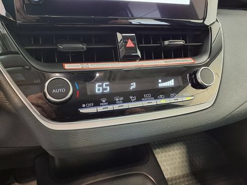 Used 2026 Toyota Corolla LE FWD image 12