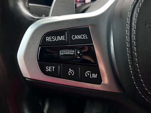 Used 2021 BMW X5 xDrive40i w/ M Sport Package image 11