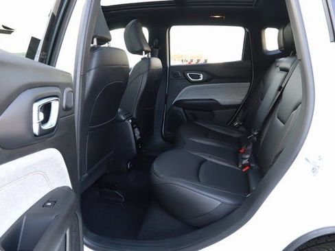 New 2024 Jeep Compass Latitude w/ Sun and Sound Group image 15