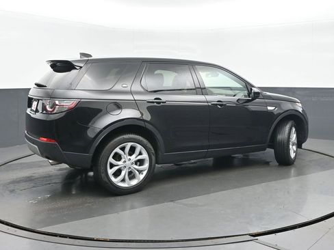 Used 2018 Land Rover Discovery Sport HSE image 3