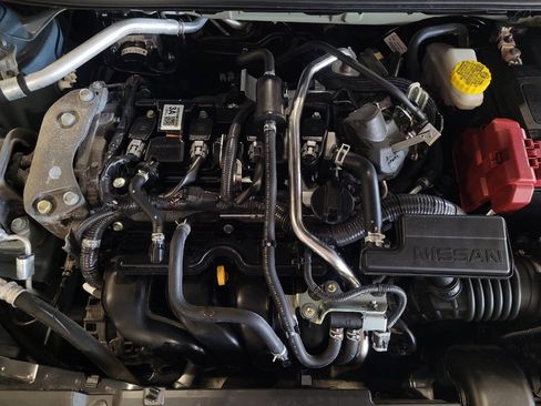 Used 2025 Nissan Sentra SR FWD image 30