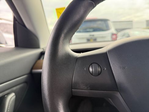 Used 2019 Tesla Model 3 Standard Range Plus RWD image 20