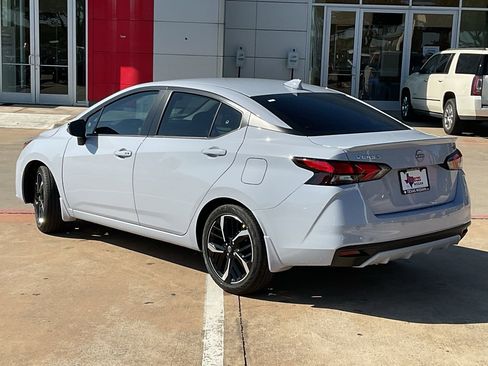 New 2025 Nissan Versa SR w/ Trunk Package image 6