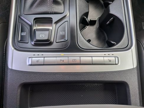 Certified 2026 Kia Carnival FWD image 26