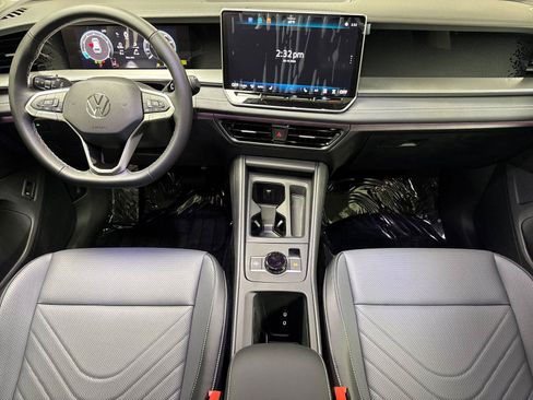 New 2026 Volkswagen Tiguan SE AWD/4WD image 12