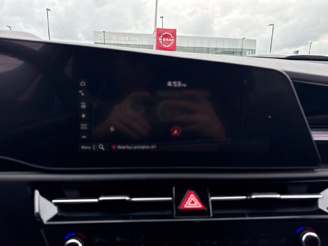 Used 2024 Kia Niro EX Touring FWD image 22