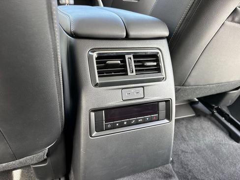 Used 2025 MAZDA CX-90 Plug-In Hybrid w/ Preferred AWD/4WD image 37