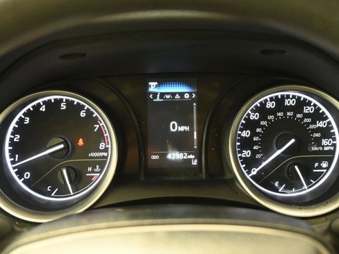 Used 2022 Toyota Camry LE image 26