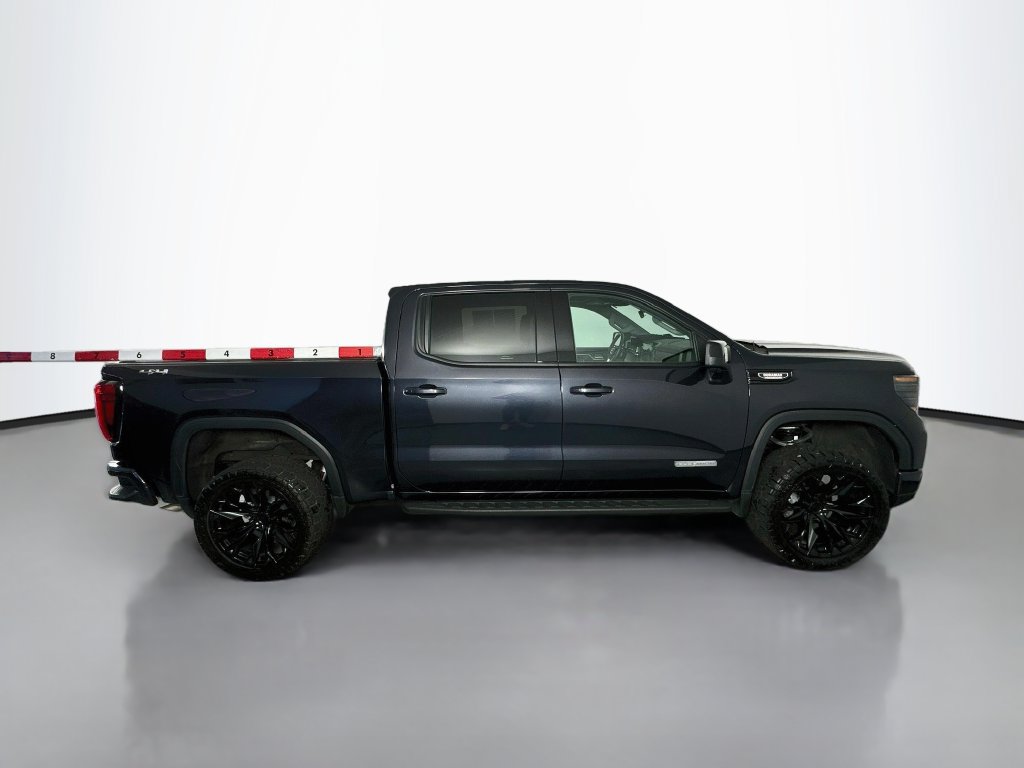 Used 2025 GMC Sierra 1500 Elevation w/ Elevation Premium Package AWD/4WD image 8