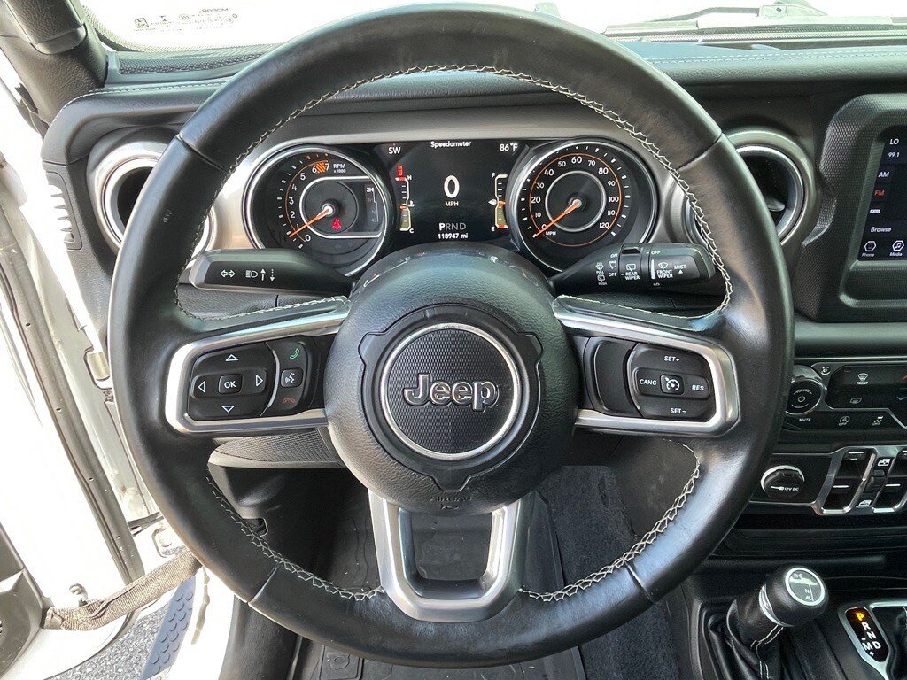 Used 2018 Jeep Wrangler Unlimited Sahara AWD/4WD image 14