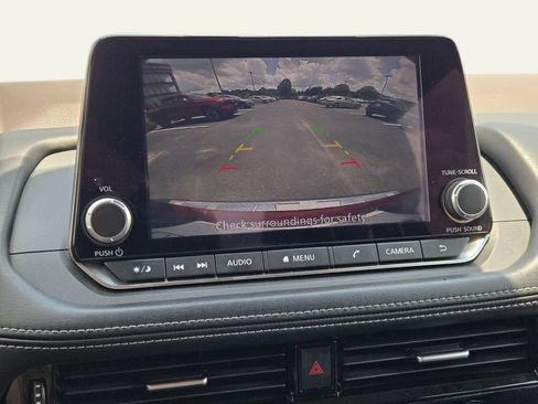 Used 2022 Nissan Rogue SV FWD image 33