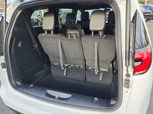 New 2026 Chrysler Pacifica Select w/ S Appearance Package image 33
