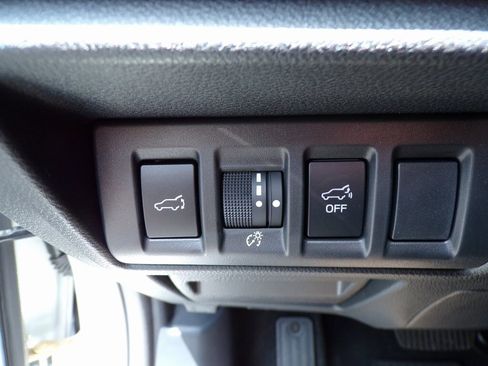 Certified 2025 Subaru Outback Premium image 17