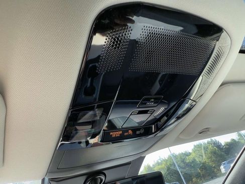 Used 2025 Lexus RZ 450e image 25