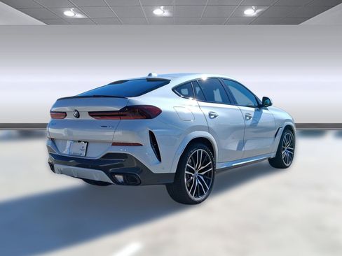New 2026 BMW X6 xDrive40i w/ Executive Package image 9