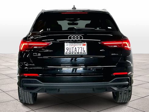 Certified 2025 Audi Q3 2.0T Premium w/ Convenience Package image 7
