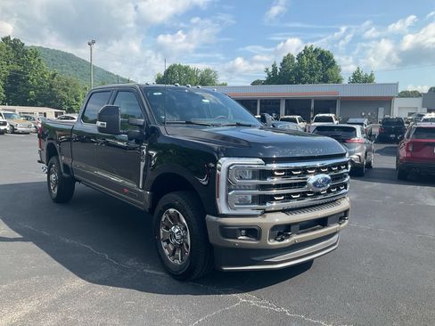 New 2026 Ford F350 King Ranch w/ FX4 Off-Road Package AWD/4WD image 3
