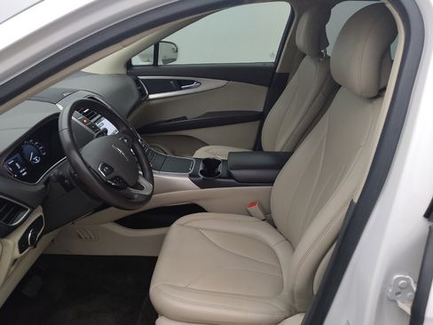 Used 2018 Lincoln MKX Premiere image 17