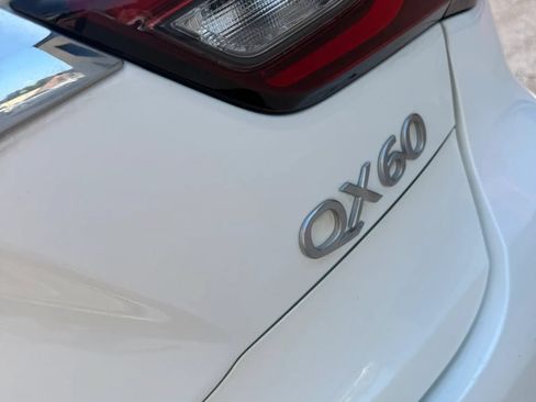 Used 2019 INFINITI QX60 Luxe w/ Sensory Package FWD image 10