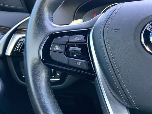 Used 2018 BMW 530i image 23