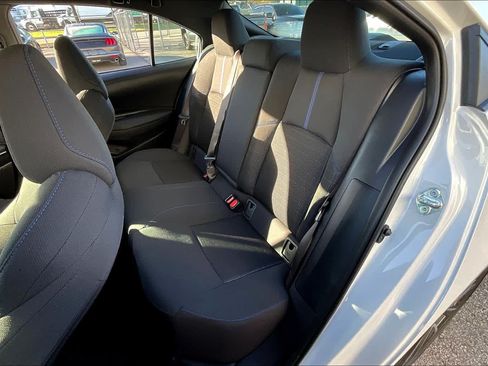 Used 2022 Toyota Corolla SE FWD image 19