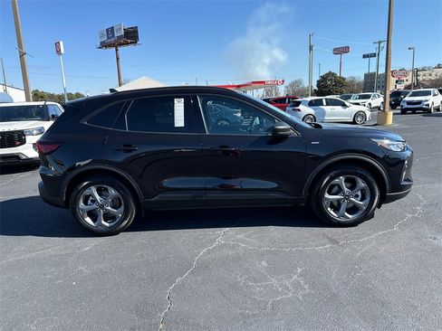 Certified 2025 Ford Escape ST-Line image 8