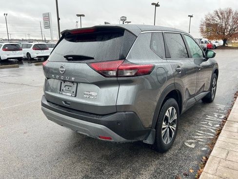 Used 2023 Nissan Rogue SV image 6