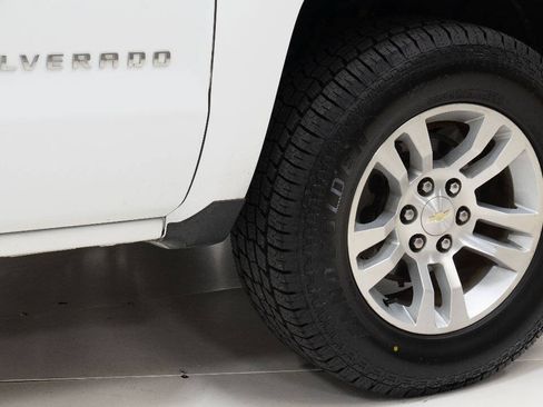 Used 2018 Chevrolet Silverado 1500 W/T RWD image 60