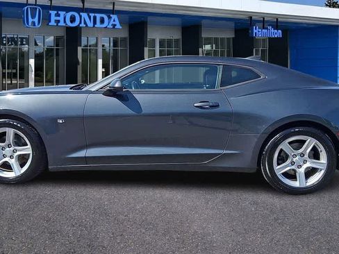 Used 2017 Chevrolet Camaro LT image 5