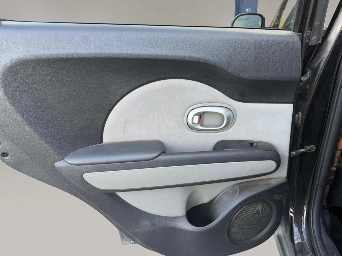 Used 2014 Kia Soul + FWD image 12