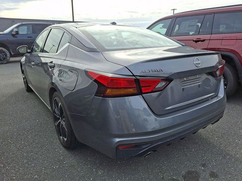Used 2024 Nissan Altima 2.5 SR image 11