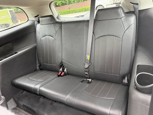 Used 2016 Buick Enclave Leather FWD image 10