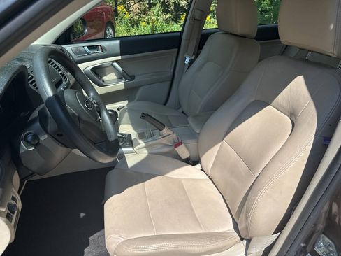 Used 2009 Subaru Legacy 2.5i Special Edition AWD/4WD image 15