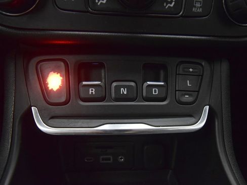 Used 2020 GMC Terrain SLT w/ Preferred Package FWD image 22