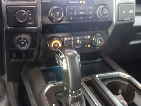Used 2019 Ford F150 XLT w/ Equipment Group 302A Luxury AWD/4WD image 21