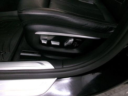 Used 2016 BMW 750i xDrive AWD/4WD image 22