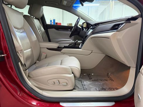 Used 2014 Cadillac XTS Luxury w/ Driver Awareness Package FWD image 27