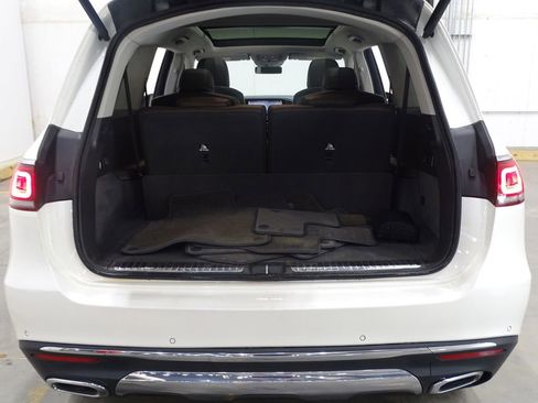 Used 2020 Mercedes-Benz GLS 450 4MATIC image 11