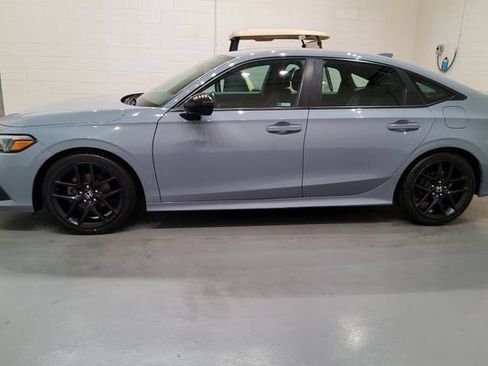 Used 2023 Honda Civic Sport image 4
