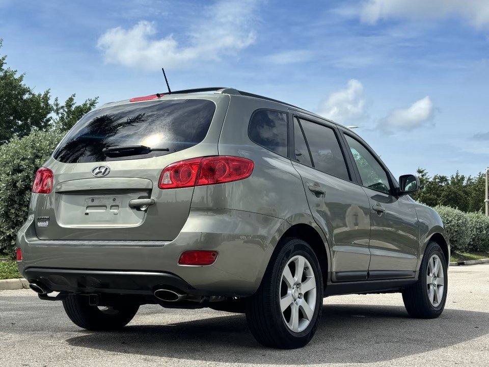 Used 2007 Hyundai Santa Fe SE FWD image 8
