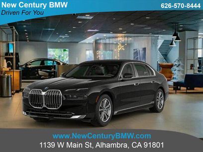 New 2025 BMW 750e xDrive w/ Premium Package