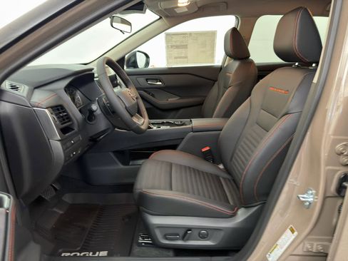 New 2026 Nissan Rogue SV AWD/4WD image 14