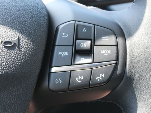 New 2025 Ford Maverick XLT w/ XLT Luxury Package FWD image 27