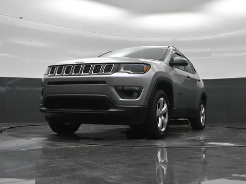 Used 2018 Jeep Compass Latitude w/ Popular Equipment Group AWD/4WD image 51
