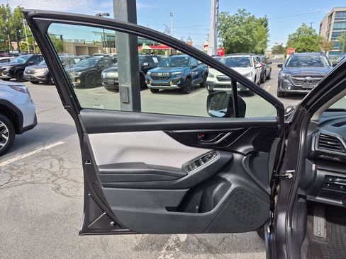 Used 2019 Subaru Crosstrek 2.0i Premium w/ Eyesight System AWD/4WD image 12