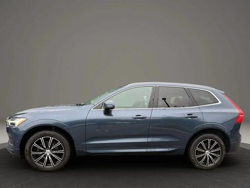 Used 2018 Volvo XC60 T5 Momentum w/ Vision Package AWD/4WD image 8