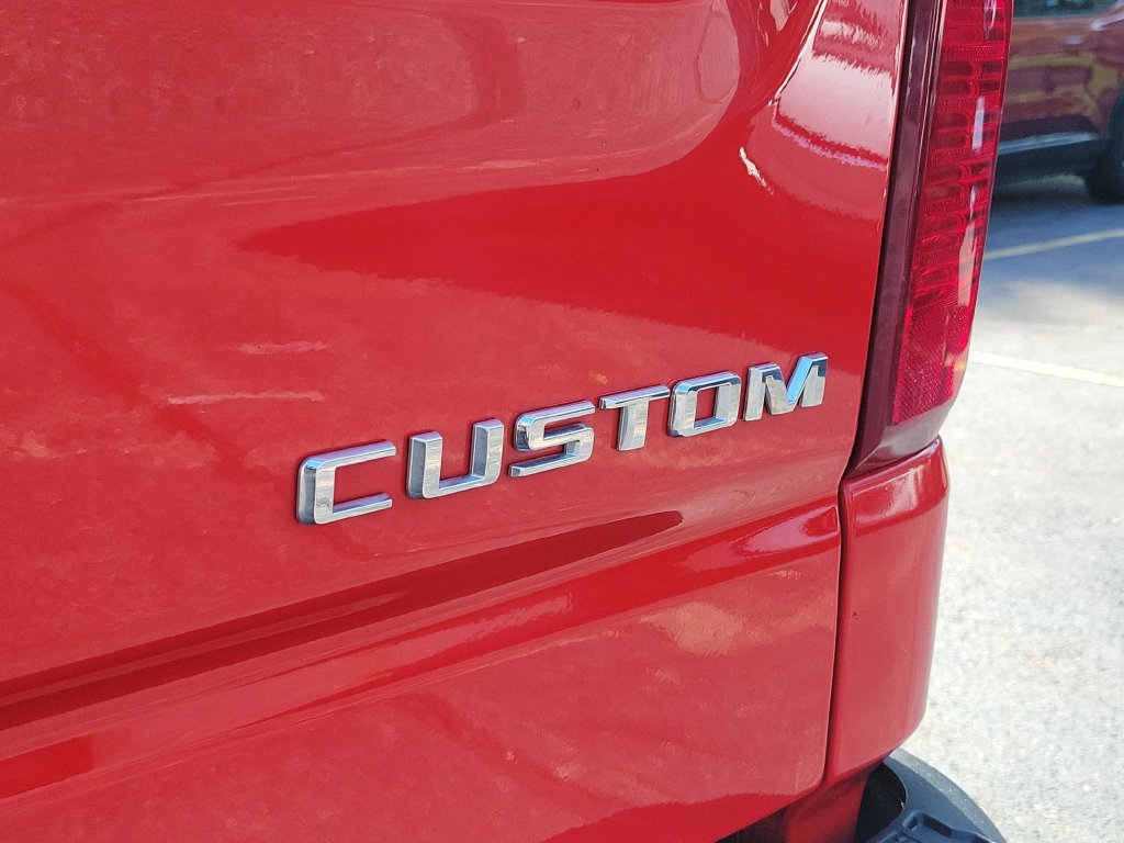 Used 2025 Chevrolet Silverado 1500 Custom Trail Boss AWD/4WD image 12